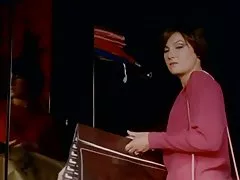 Soţie bună permite soţul ei a dracu ' secretara lui