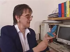 Sânii mari păros profesor matur masturbarea pt1